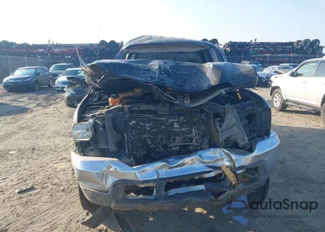 2002 Ford F-250 Lariat/Xl/Xlt z USA, uszkodzony, nr VIN 1FTNW21F22EC74115